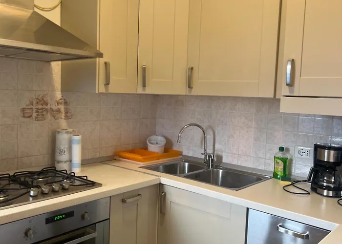 New Private Parking * Bardolino