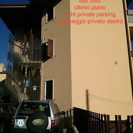 New Private Parking Apartment Bardolino