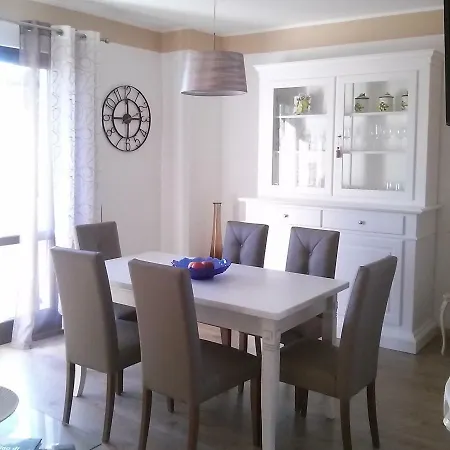 New Private Parking Apartment *