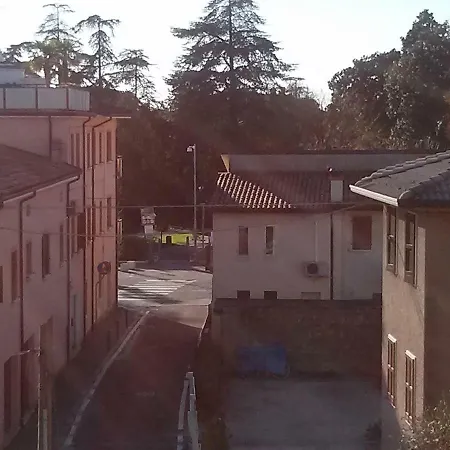 New Private Parking Apartmán